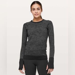 Lululemon rest less long sleeve top Size 6 black grey womens